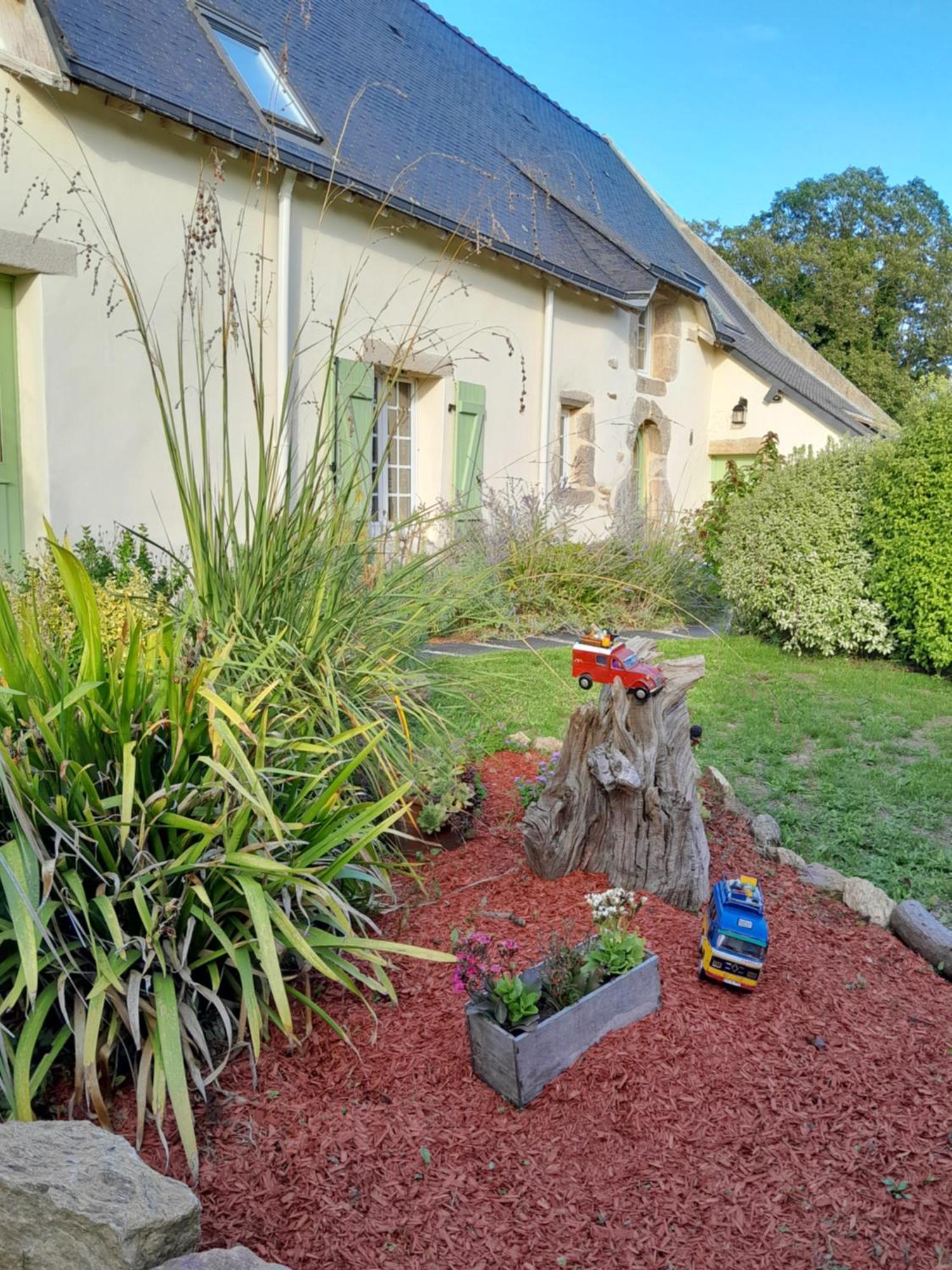 Les Loges De Yoff Bed & Breakfast Ambon Exterior foto